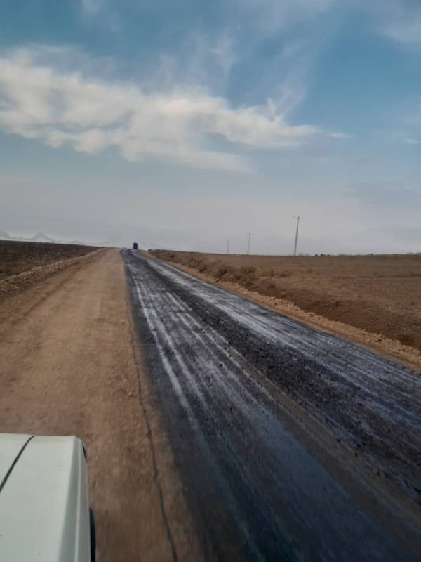 اجرای قیرپاشی راه روستایی قویطول واقع …