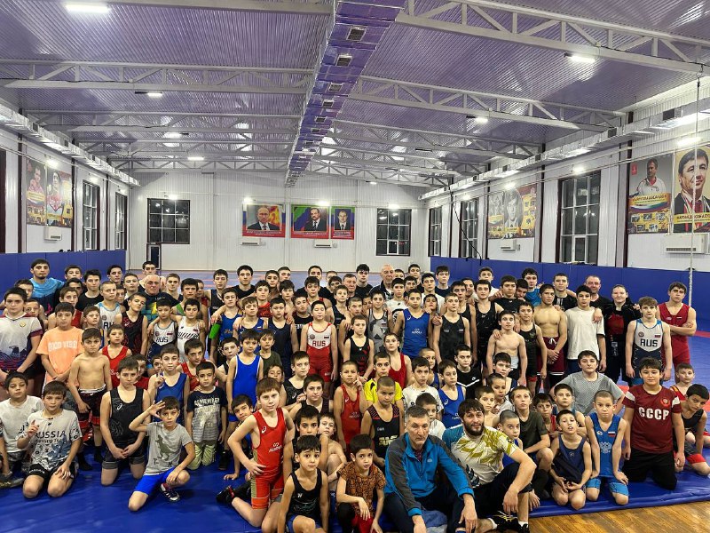 СШ КАРАМАН WRESTLING