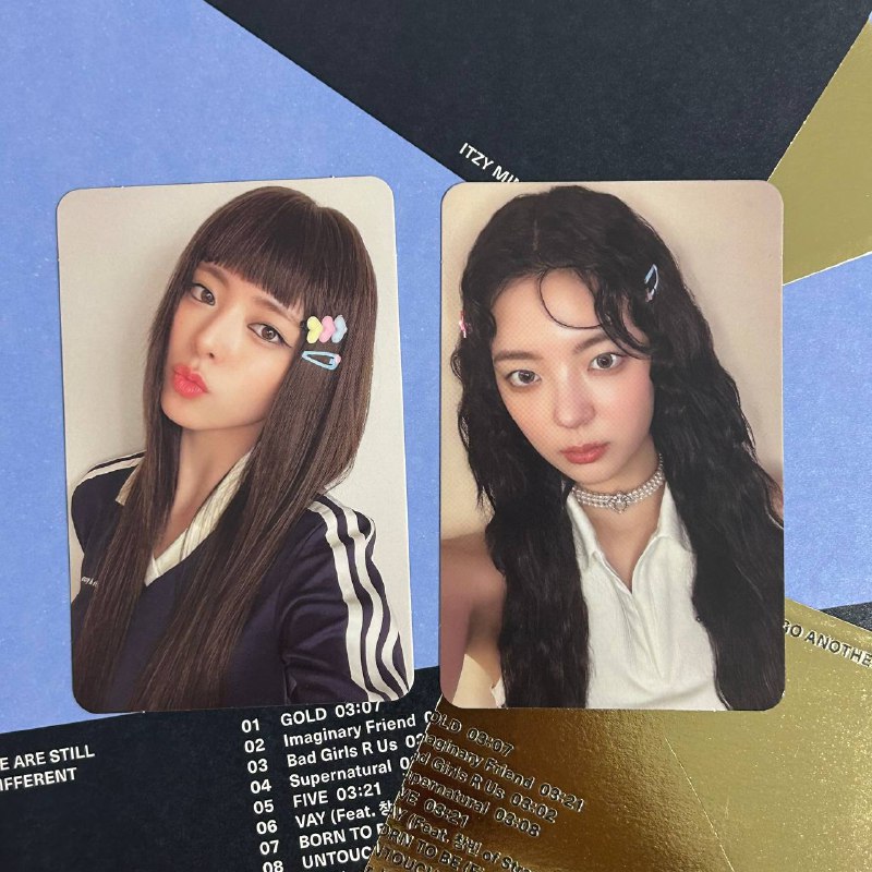 wts itzy gold lia &amp; yuna …