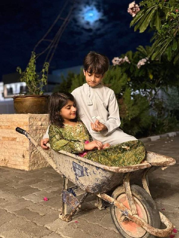 "رتَّبْتُ أجْمَلَ ألفَاظِي وأعْذَبَها