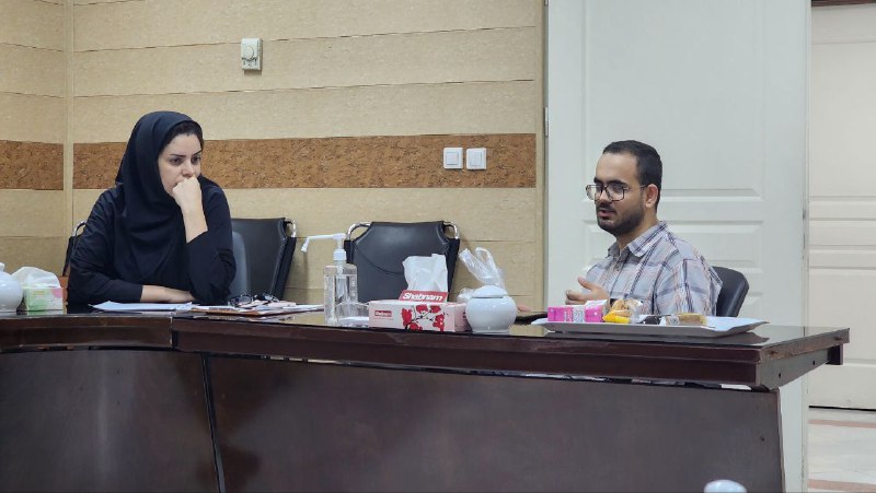 کتابخوانی همتایاران