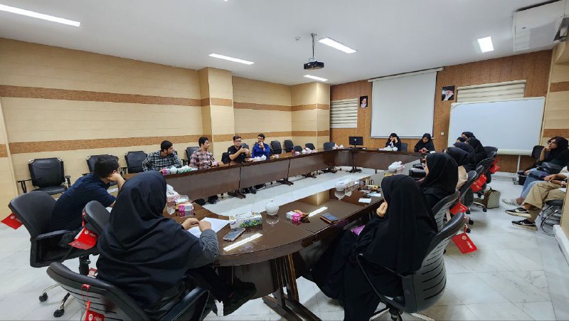کتابخوانی همتایاران