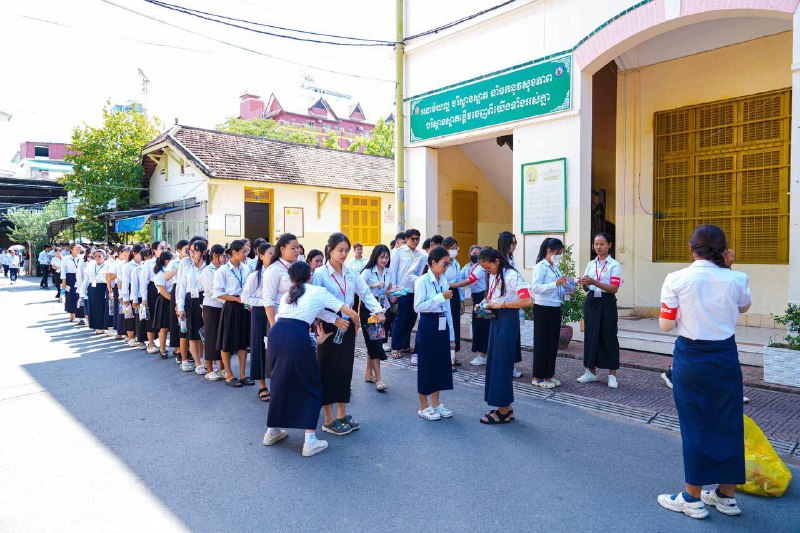 ដំណើរការ​ប្រឡង​បាក់​ឌុ​ប ២​ថ្ងៃ ប្រព្រឹត្ត​ទៅស្រប​តាម​គោលការណ៍ “​អ្នកចេះ គឺ​ជាប់​”​ ខណៈ​អវត្តមាន​សរុប …