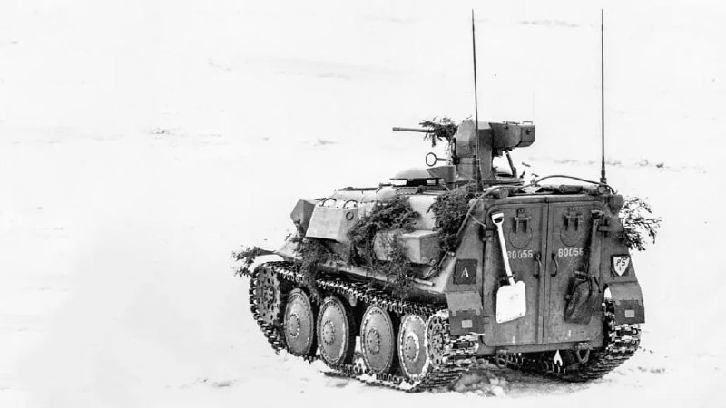 Pansarbandvagn 301 — шведский бронетранспортёр времён …