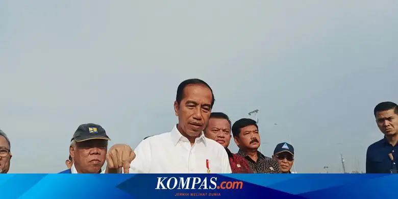 **Disindir Anies, Jokowi Jelaskan Alasan Gaji TNI-Polri Hanya Naik Empat Kali**