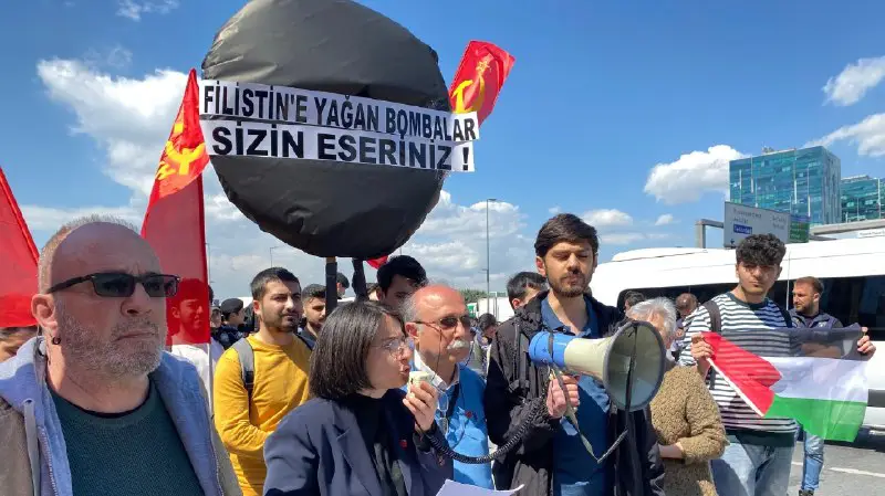 Partimiz bugün Gazze'ye dönük İsrail saldırganlığını ve İsrail'le işbirliği yapanları protesto etti. İstanbul'da MÜSİAD binası önünde TKH Genel Başkanı Aysel …