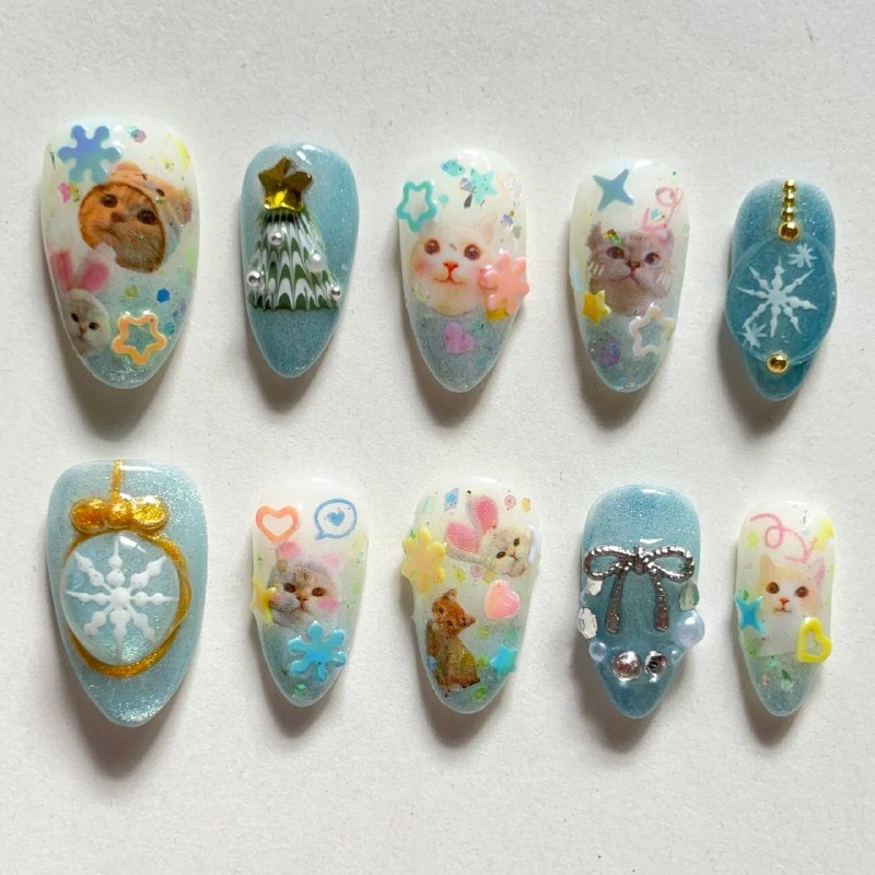 Meowmas nails ≽^• ˕ • ྀི≼ …