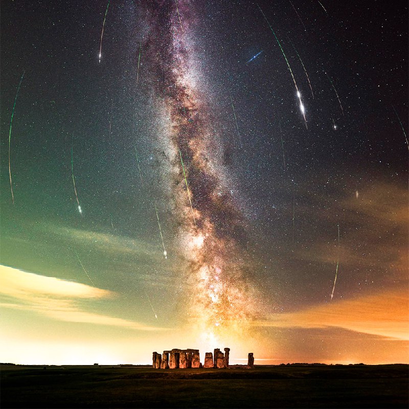 Perseids over Stonehenge on 9 August …