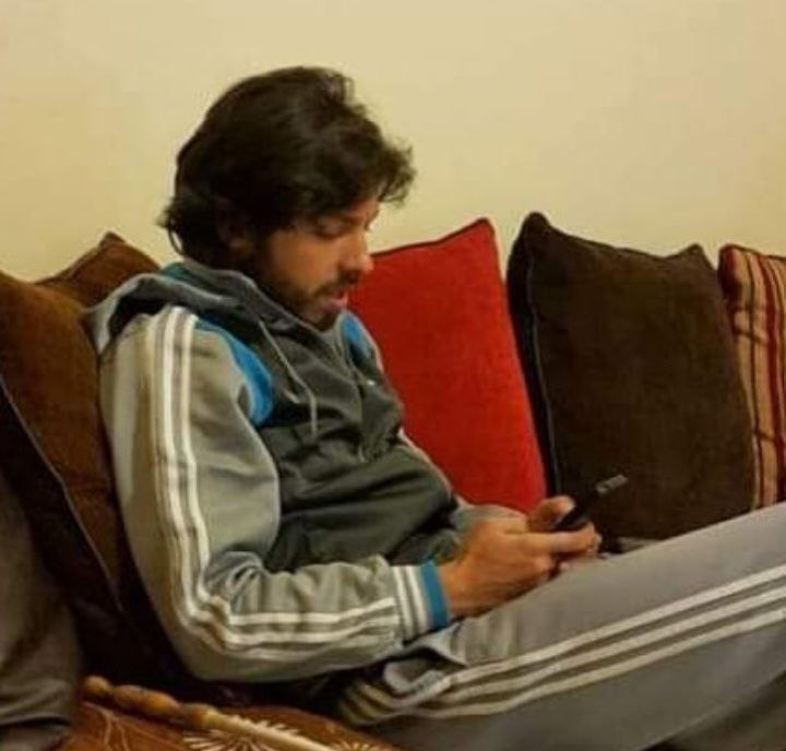 **مِنهُم مَن قَضَى نَحبَه