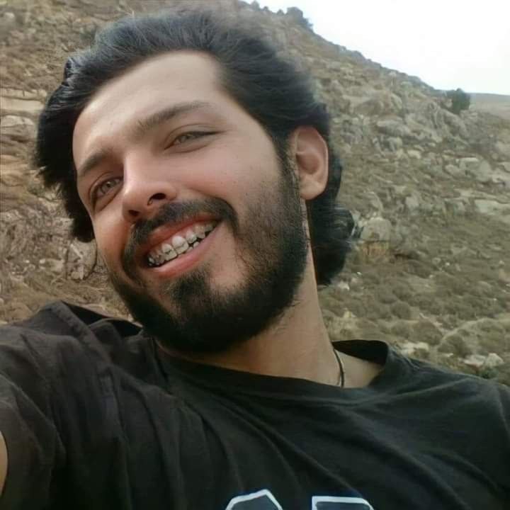 ابتسامةُ السعداء