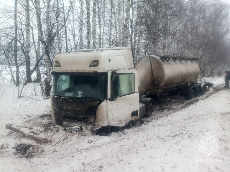 Фура снесла легковушку на автодороге «Нижний …