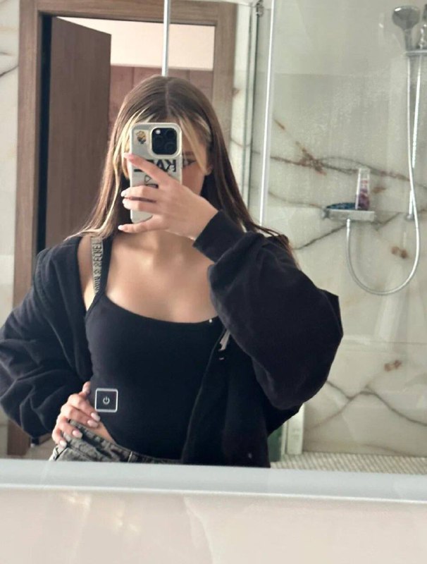 ***💋***