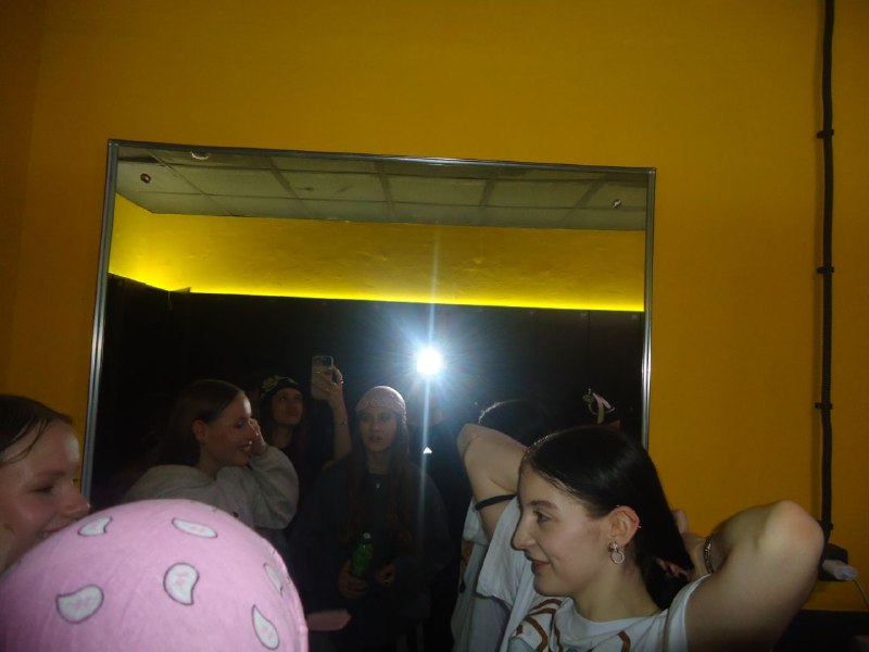 рандом***🫥***