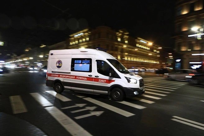 Водителям скорой помощи Санкт-Петербурга оплатят многолетние …