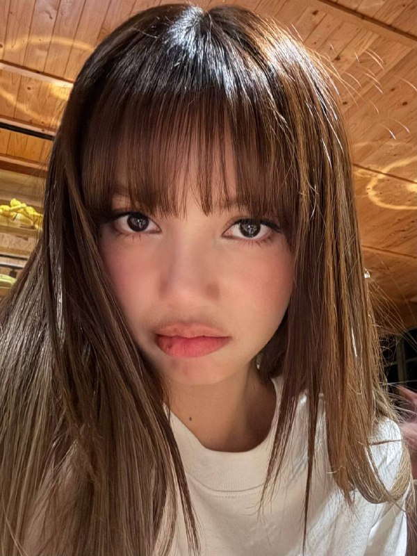 LISA | YG