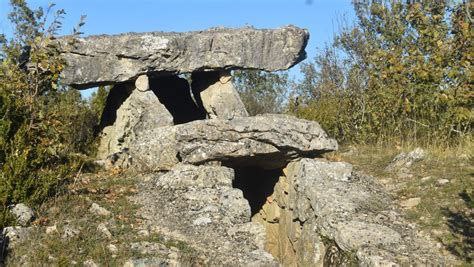 ***🇫🇷*** Dolmen du Pavois à Saint-Nicolas-la-Chapelle …