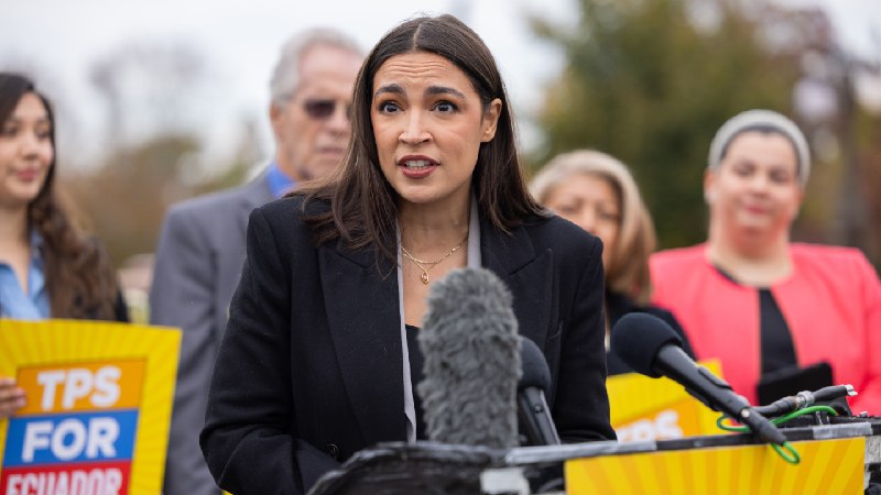 **Party Civil War - 'AOC' Gets …