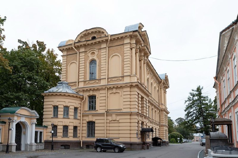 Древлехранилище Александро-Невской лавры