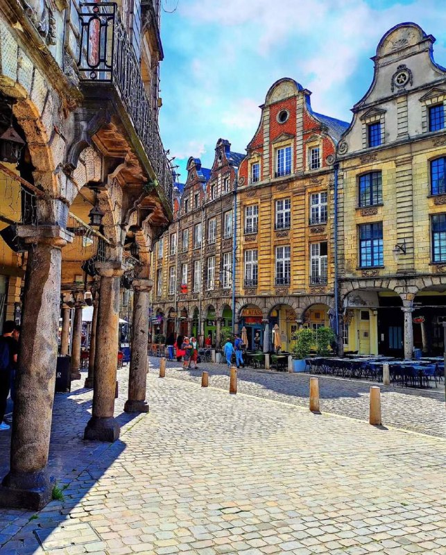 *Arras* - **France** ***🇨🇵***