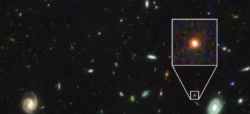 [Scoperta l’antenata delle galassie sferoidali: nuovi indizi sul rapporto tra buchi neri e formazione stellare](https://www.lescienze.it/news/2023/05/23/news/scoperta_lantenata_delle_galassie_sferoidali_nuovi_indizi_sul_rapporto_tra_buchi_neri_e_formazione_stellare-12197958/?rss)