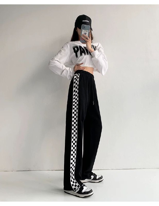 b&amp;w checkered sweatpants $6