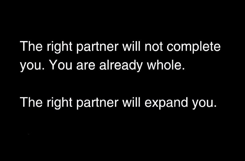 合适的伴侣并不会“把你补全”