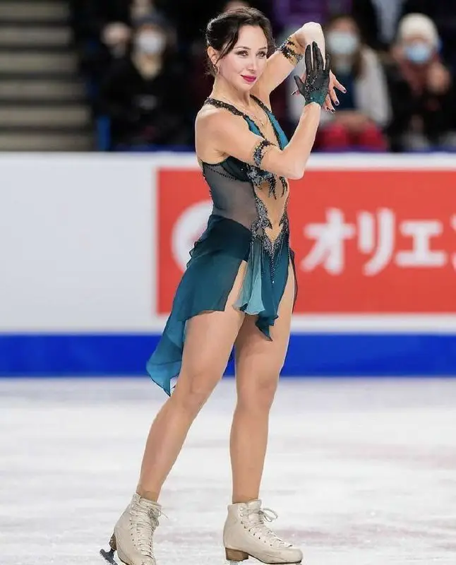 Elizaveta Tuktamysheva_Fan