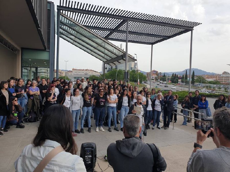 Comença el judici a les 7 feministes encausades per la vaga del 8M del 2018