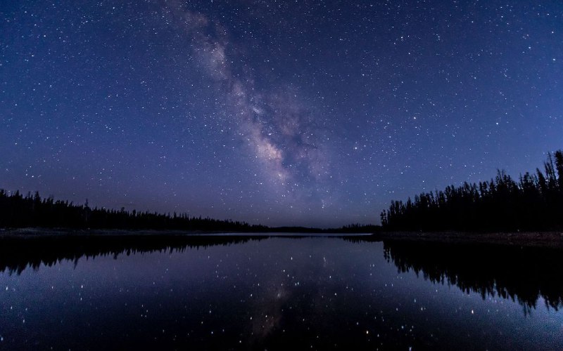 Os deseamos un cielo en paz …