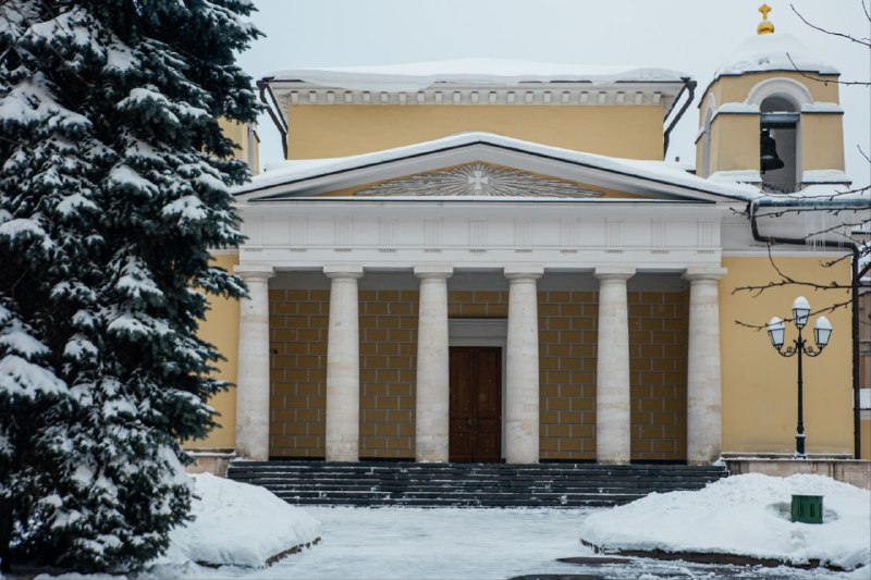 СЕГОДНЯ В ХРАМЕ СВЯТОГО ЛЮДОВИКА