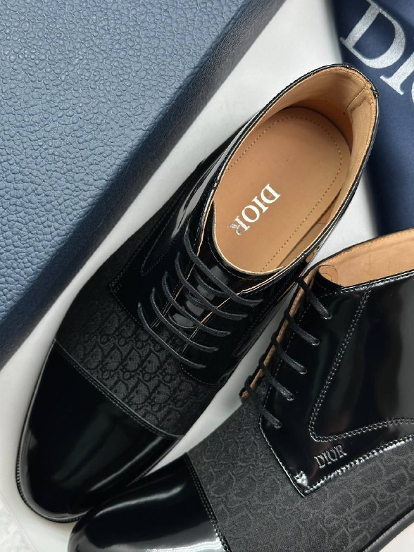 LUXURY DISCOUNTER Shoes