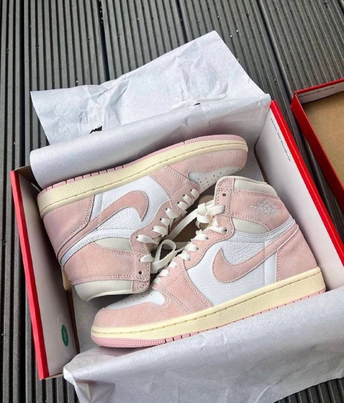 LUXURY DISCOUNTER Sneakers