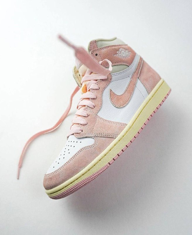 LUXURY DISCOUNTER Sneakers