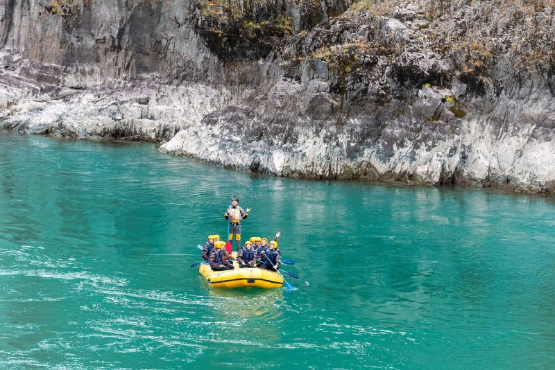 How to make rafting a calm …