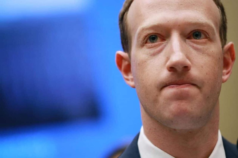 Copiar e sufocar: Mark Zuckerberg desengaveta …