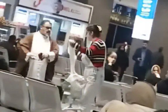 زنی در فرودگاه مهرآباد/// شجاعت در …
