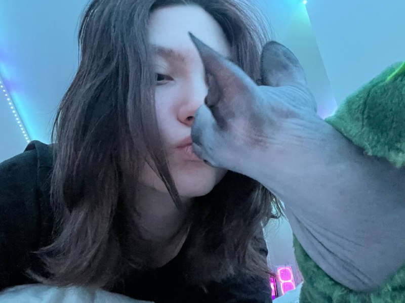 ***👩‍❤️‍👨***