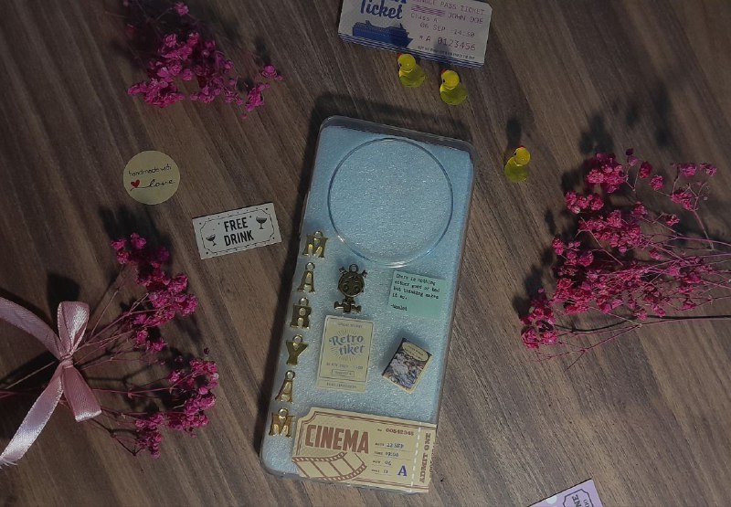 Şəxsə özəl dizaynlı Case***🫠******💕***