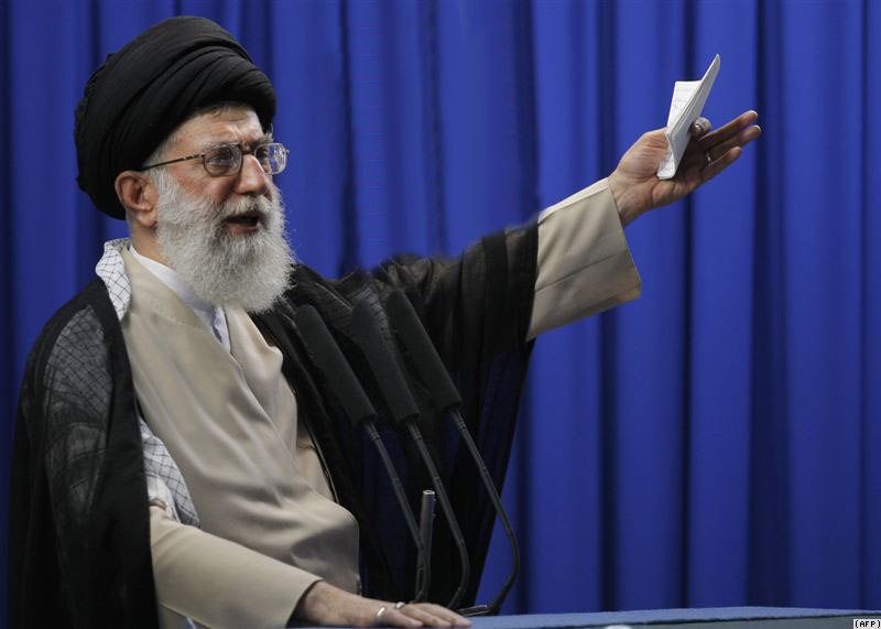 ***?*** **بلوف‌درمانی** **خامنه‌ای در منتهای ضعف**