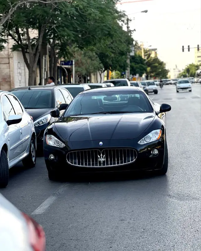 mashhad_luxury_cars