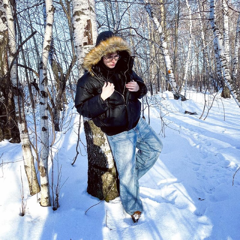 фотки выложил, го го в инсту …