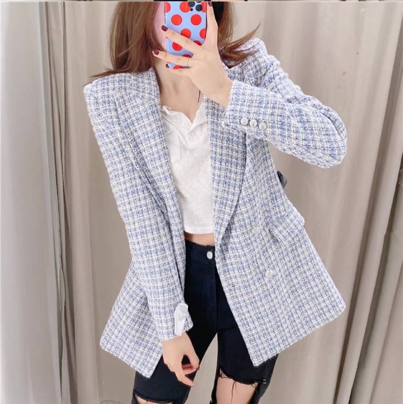 واردات و پخش پوشاک زنانه بچگانه