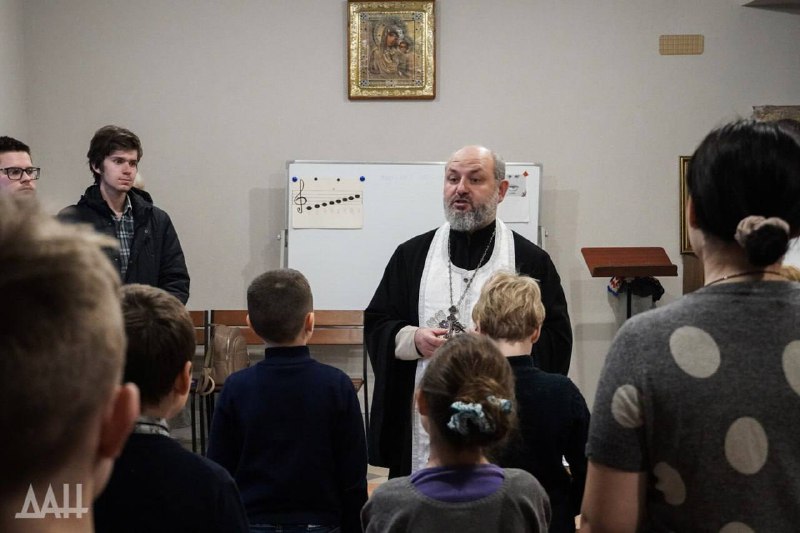 Sunday school in the largest church …
