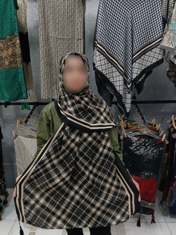 Mehrazarscarf2018