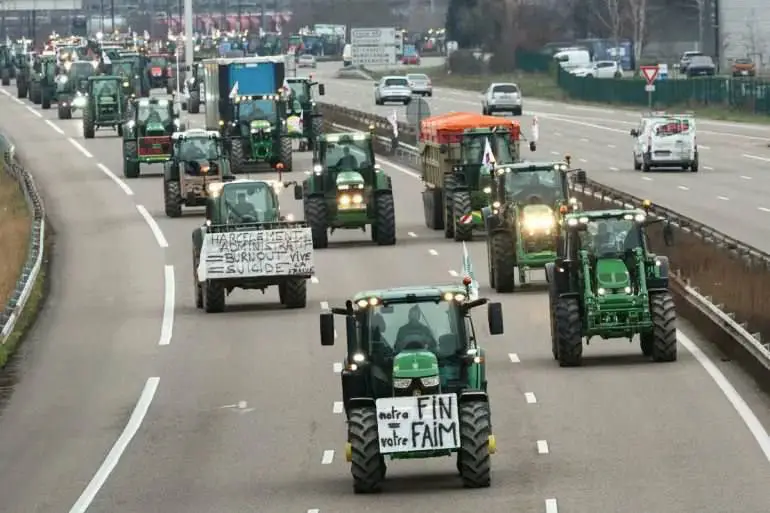 **BREAKING:** The French farmers are now …