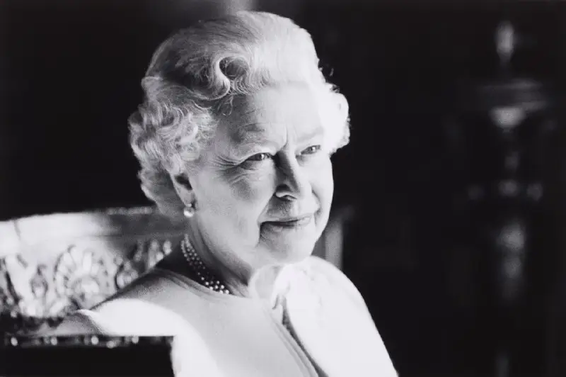 英国女王伊丽莎白二世去世。