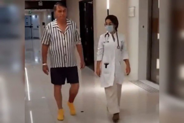 Bolsonaro posta vídeo no hospital: “Tá …