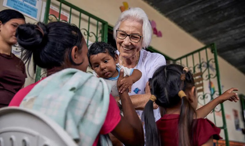 **Brasileira de 79 anos que defende …