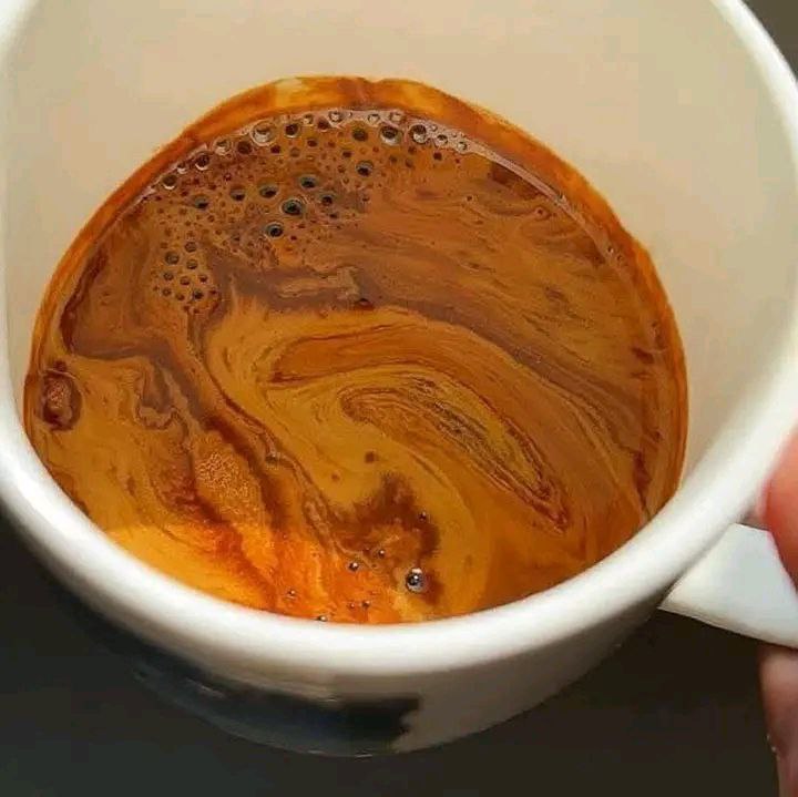 " و أبحر في رغوة عيناها …