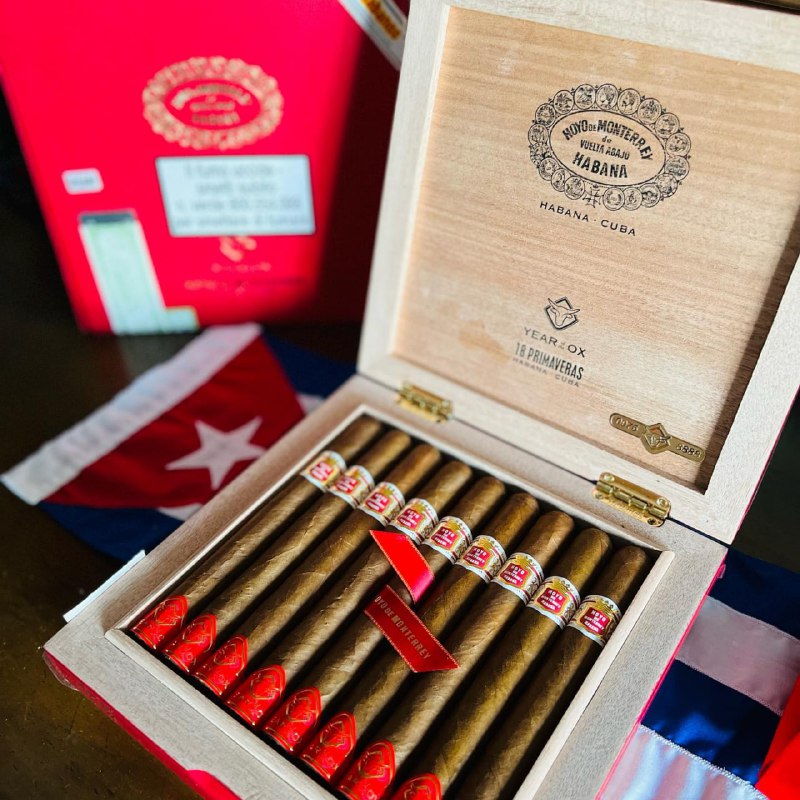 ***💨*** Hoyo de Monterrey Primaveras Year …